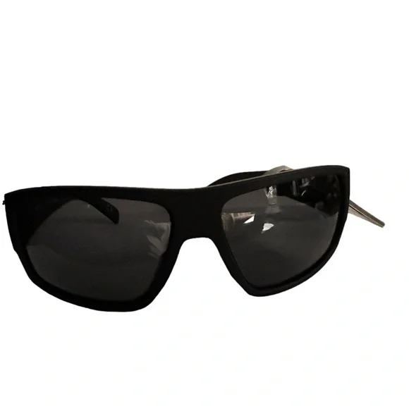 Foster Grant Women Sunglasses Tru Polar Black Silver Frame UVA-UVA Prote… Foster Grant TruPolar Square Polarized Sunglasses - Walmart.com main image 3